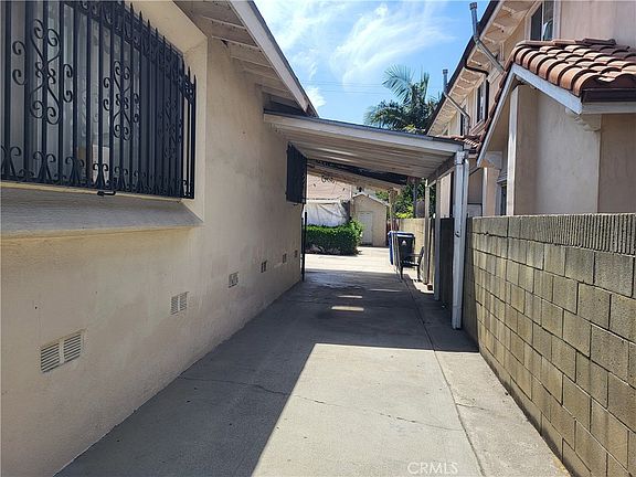 2nd image of 3428 Maceo St