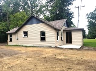 6287 Shea Rd, Marine City, MI 48039