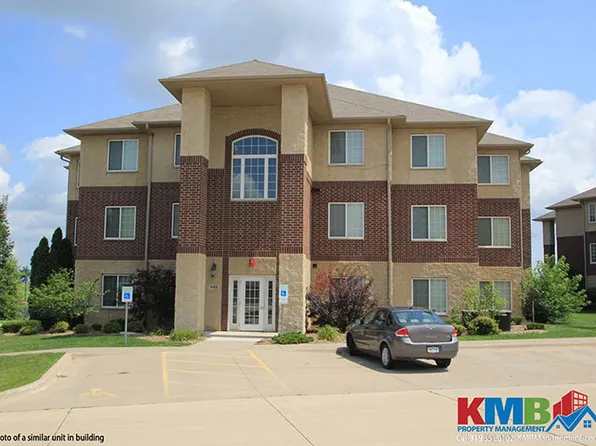 440 Bradley Pl Unit 8, North Liberty, IA 52317