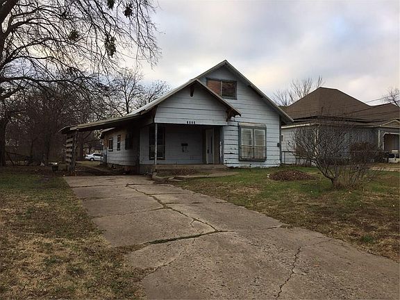2nd image of 2920 Texas St