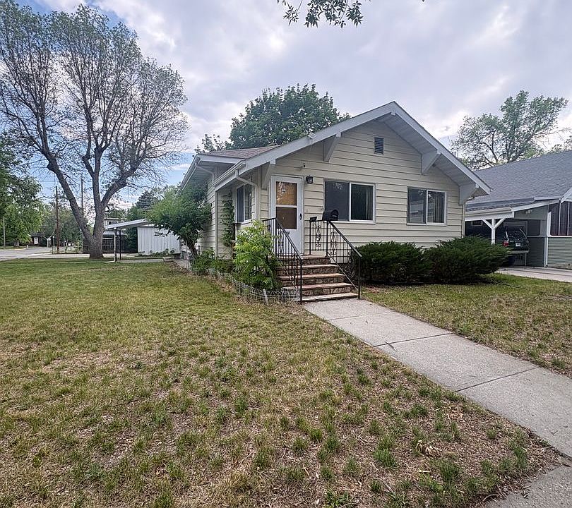 1st image of 106 Burlington Ave