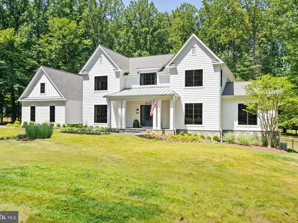 8512 Horseshoe Ln, Rockville, MD 20854