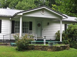 300 Pine Dr, Wayne, WV 25570