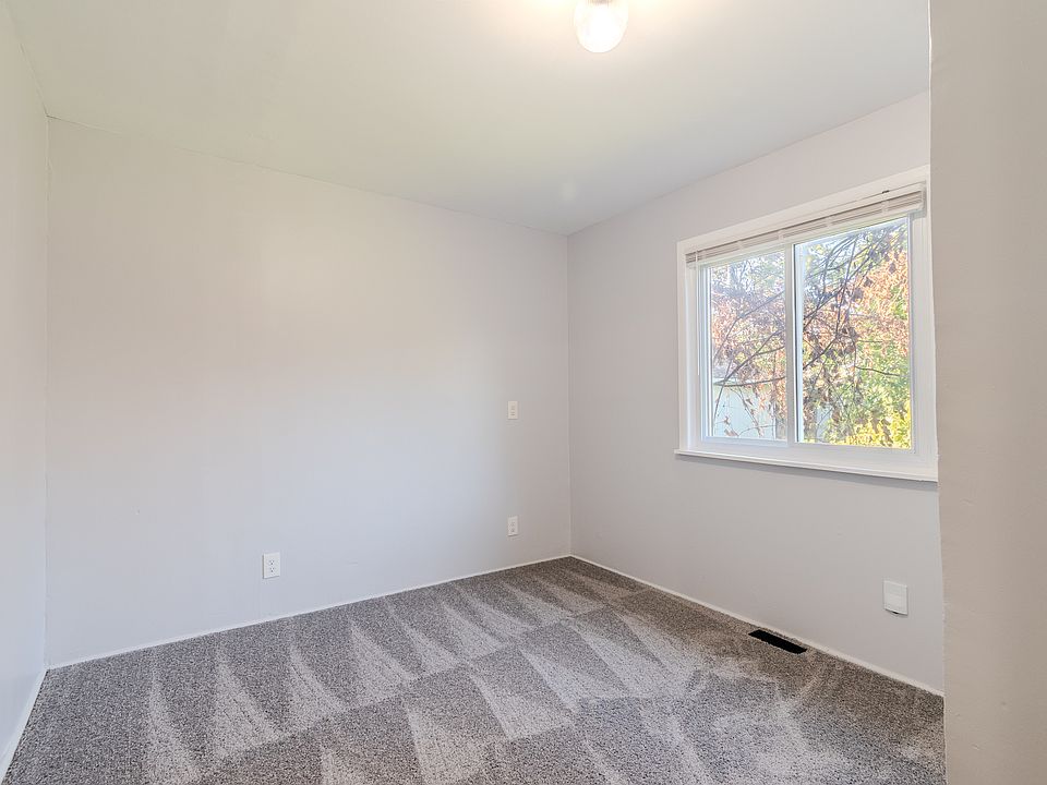 7251 Voerner Ave, photo 9