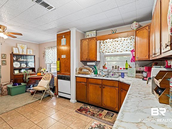 5th image of 4575 Bush Ln