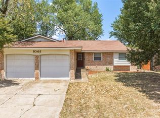 1061 W Main St, Moore, OK 73160
