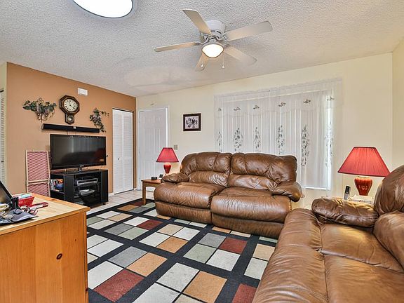2nd image of 2801 Fifer Dr