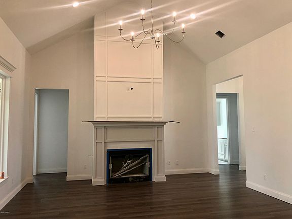 3rd image of 303 Misty Wind Dr