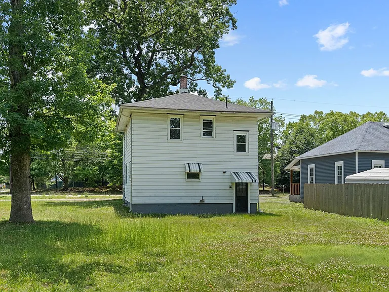 1101 Marne Hwy — Photo 21