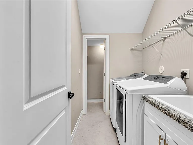 10630 SW 55th St — Photo 34