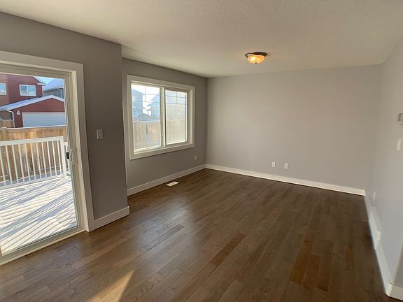 5th image of 284 Shalestone Way #37