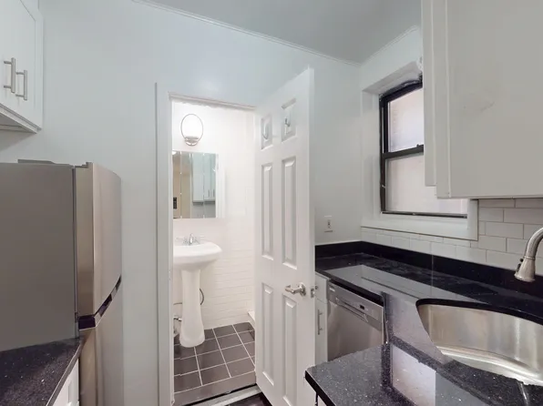 401 East 78th Street image 9 of 11