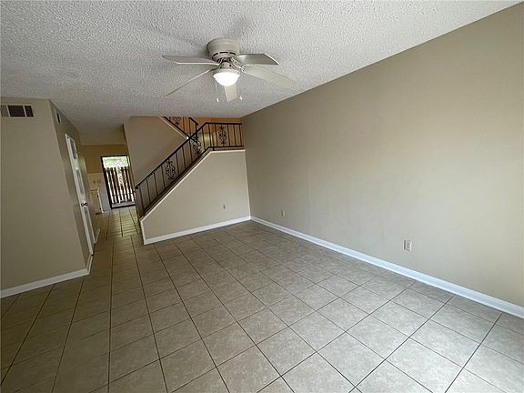 3rd image of 621 Rue Saint Martin