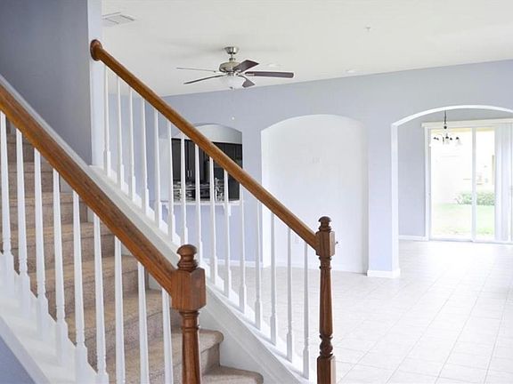 4th image of 3216 Holderness Dr