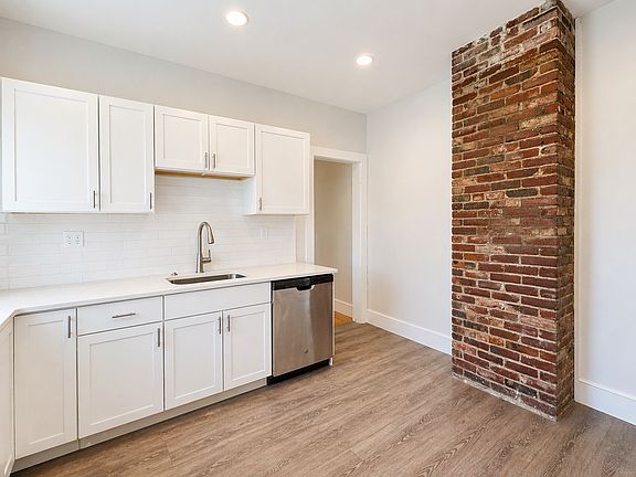 4th image of 159 Parsons St #2