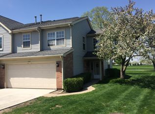 1438 Clubhouse Ct, Glendale Heights, IL 60139