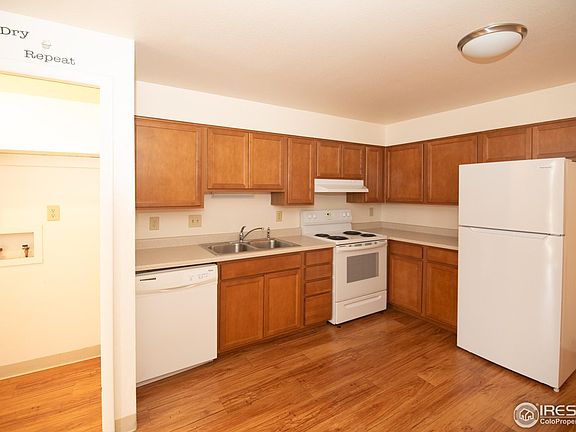 5th image of 216-218 E Saint Clair Ave