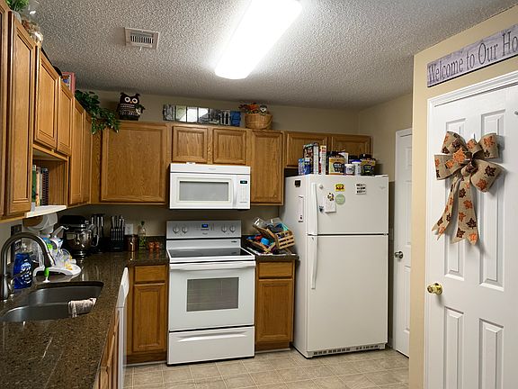 5th image of 2266 Whispering Pines Blvd
