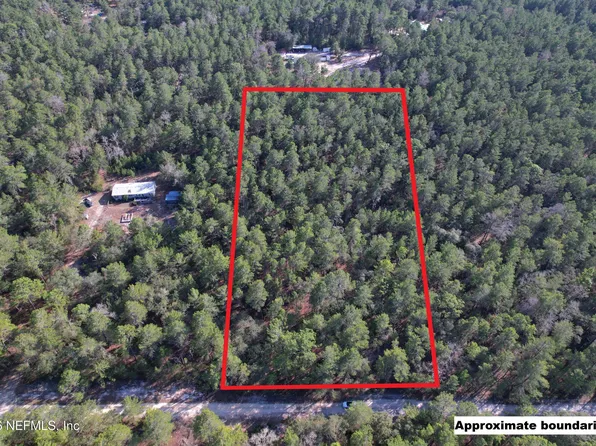 127 PEAR Street, Pomona Park, FL 32181