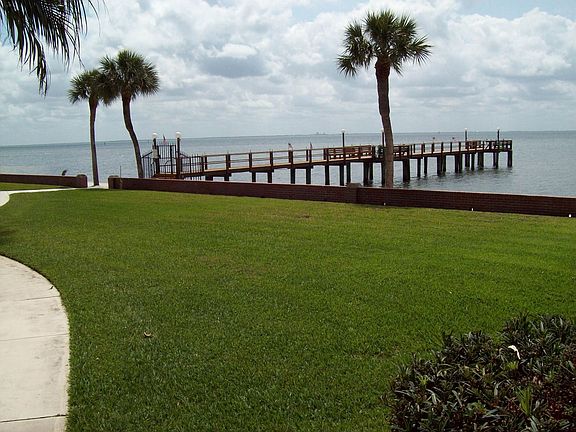 3rd image of 650 Pinellas Point Dr S APT 232