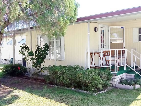 2nd image of 1019 Fountainview S