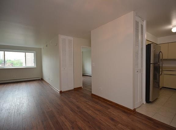 4th image of 505 W Melrose St APT 410