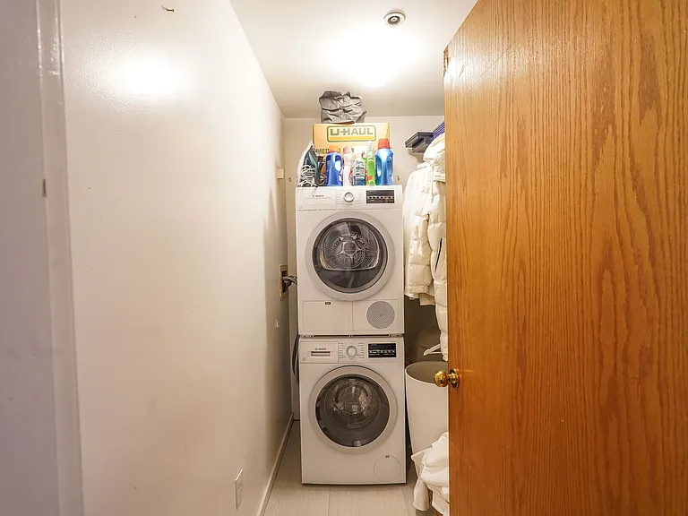 300 Commercial St #502 — Photo 12