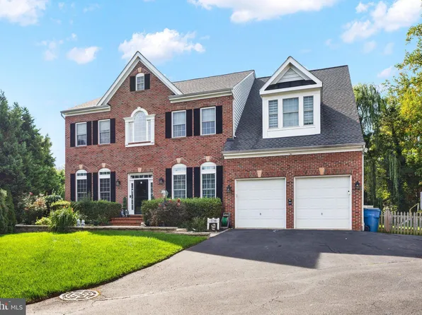7216 White House Dr, Springfield, VA 22153