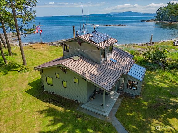 3rd image of 911 Marine Lane