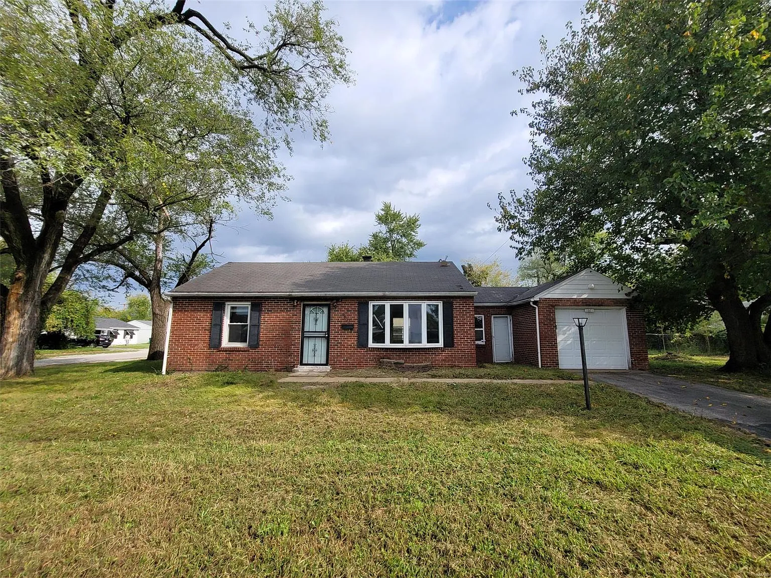 3501 Summit Ave photo 1
