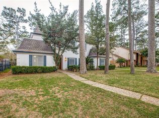 5123 Foresthaven Dr, Houston, TX 77066