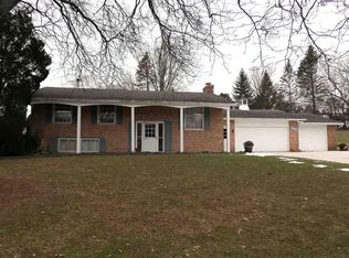 205 Wilson Dr, Saint Louis, MI 48880