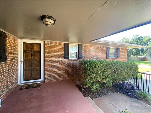 4th image of 522 N Booth Ave