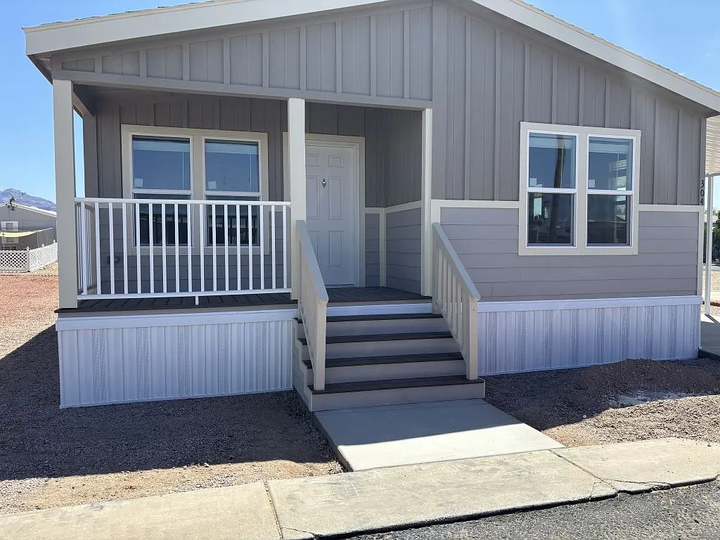 2 bed, 2.0 bath, 1500 sqft, $1,399 — Photo 1
