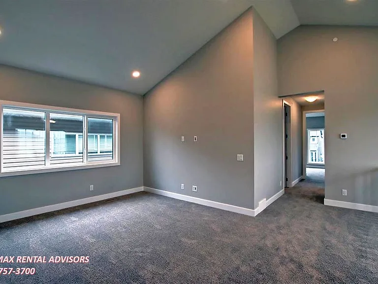 143 Lucas Ter NW #UPPER — Photo 14