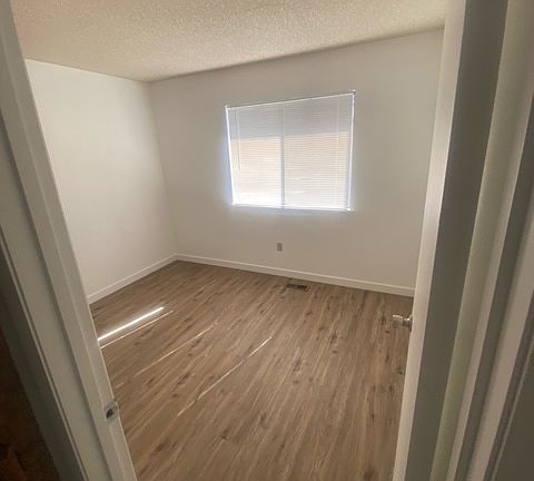 5th image of 6401 Creekbed Ln #6401