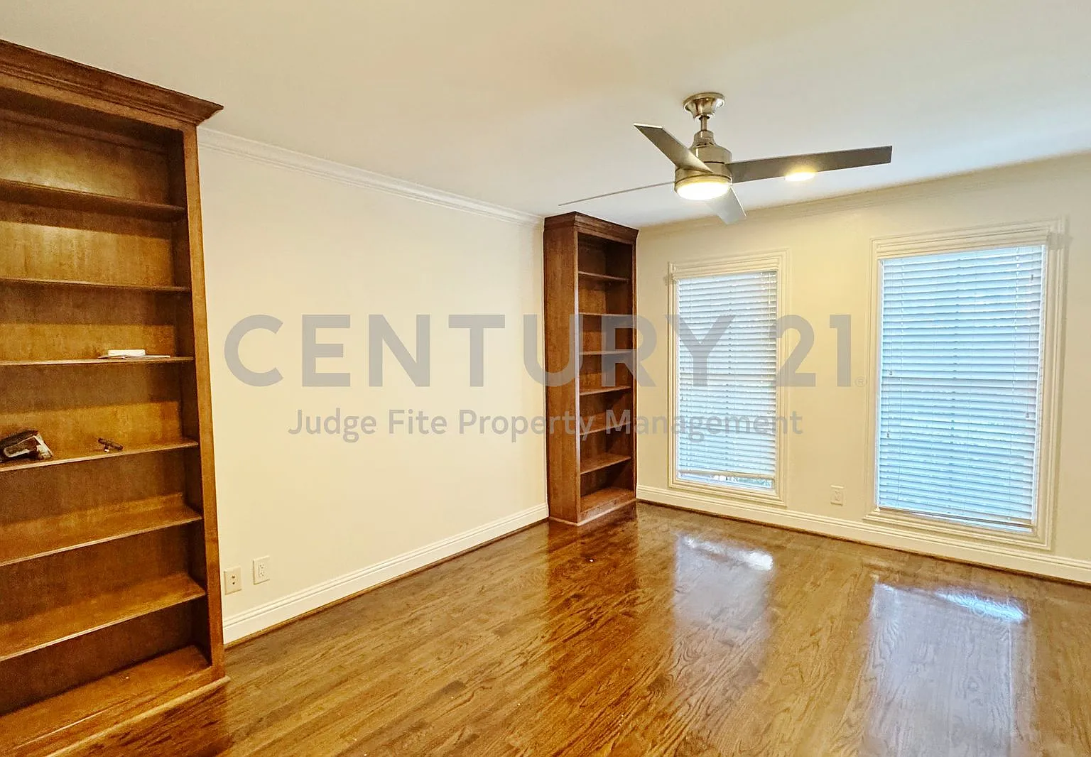 Beautiful Brownstone-Inspired, 3-Story Condo in an Unbeatable University Park Location! — Photo 3