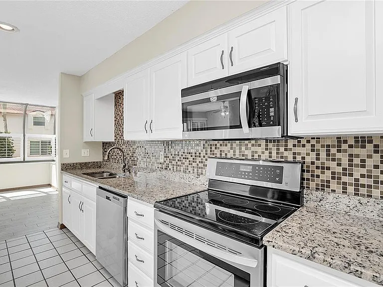 136 Florida Shores Blvd — Photo 11