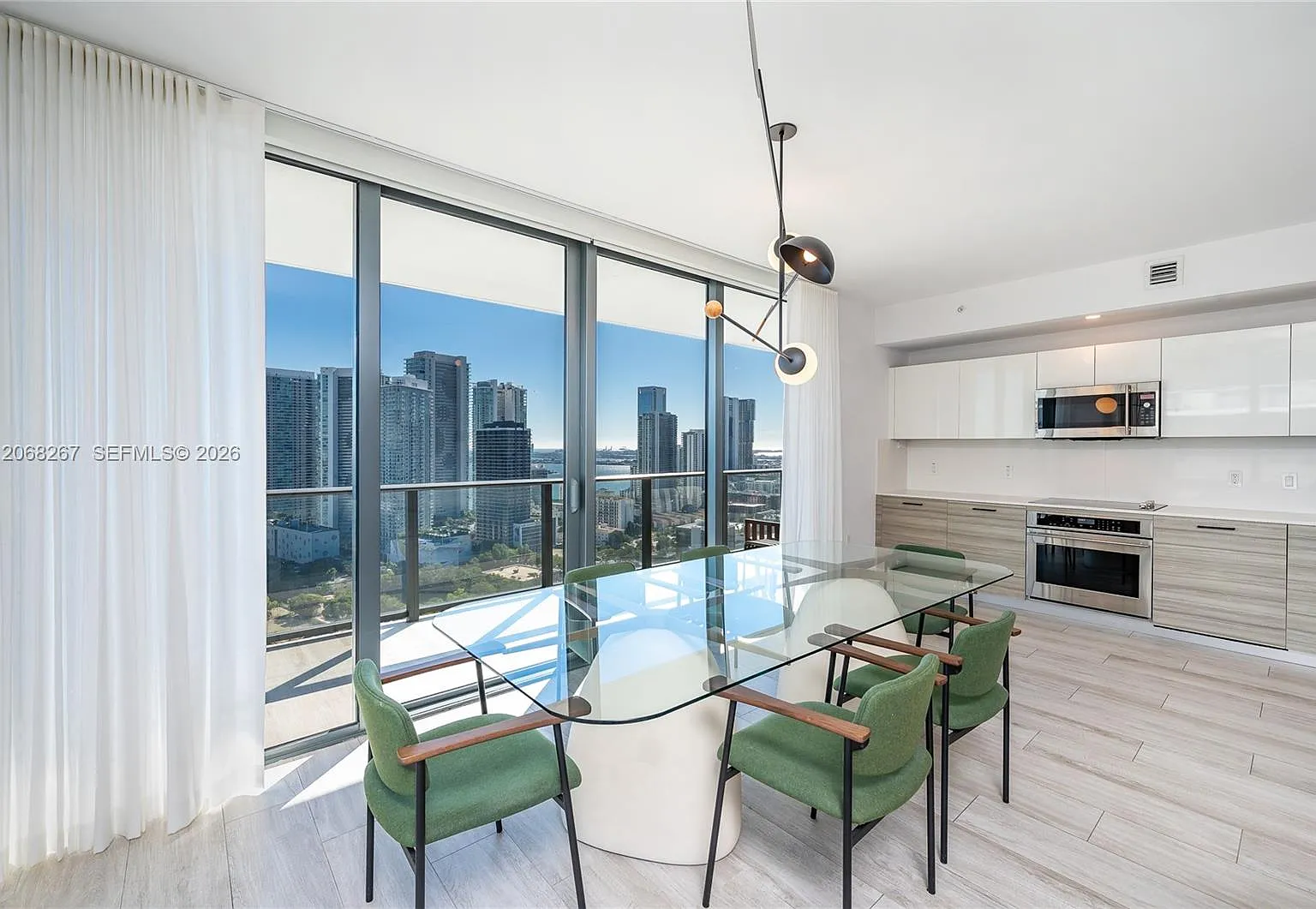 3401 Midtown Condo — Photo 4