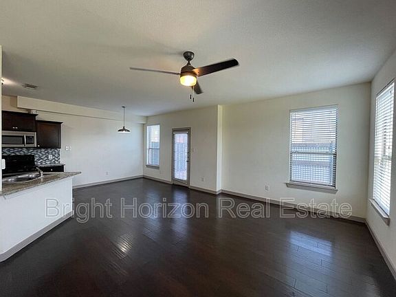 3rd image of 3617 Valley Vista Dr Unit 405