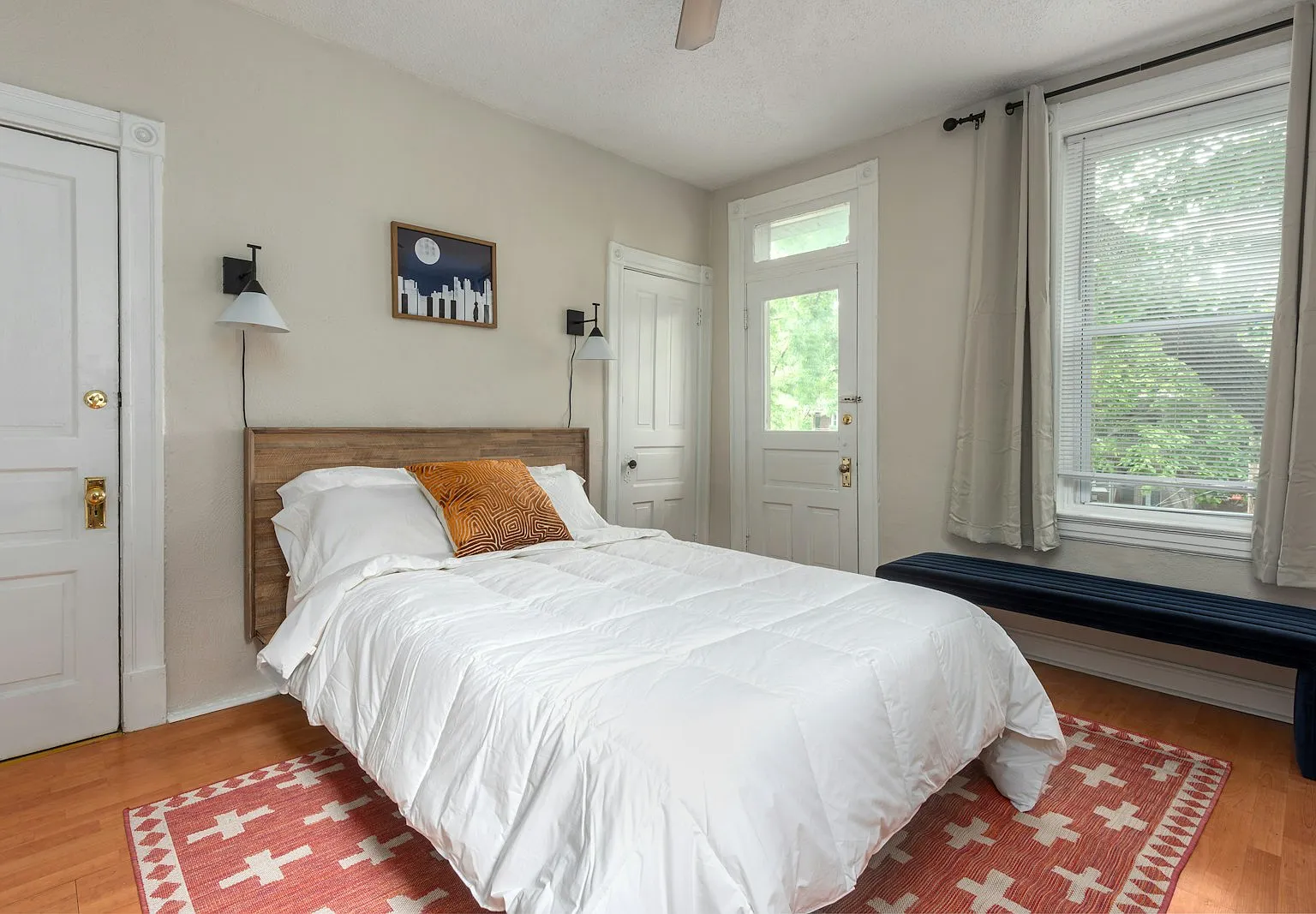4055-4057 Hartford Street, Unit 4055 Unit A — Photo 4