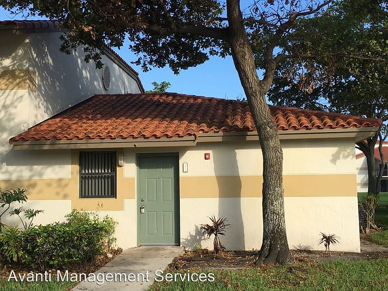 1st image of 9841 Nob Hill Ct