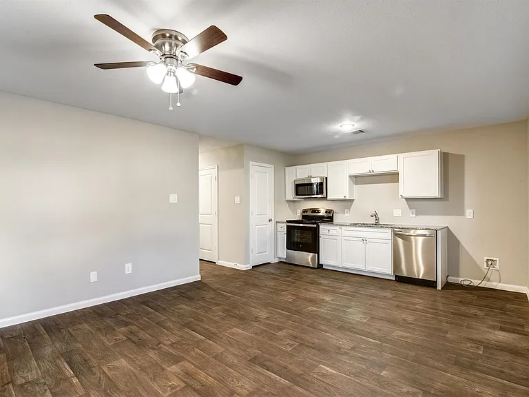 16428 Jasmine Marie Pl — Photo 5