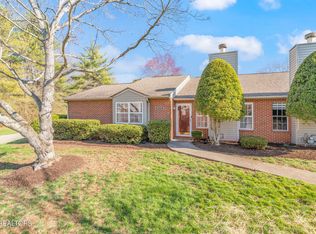 5009 Griffins Gate Ln, Knoxville, TN 37912