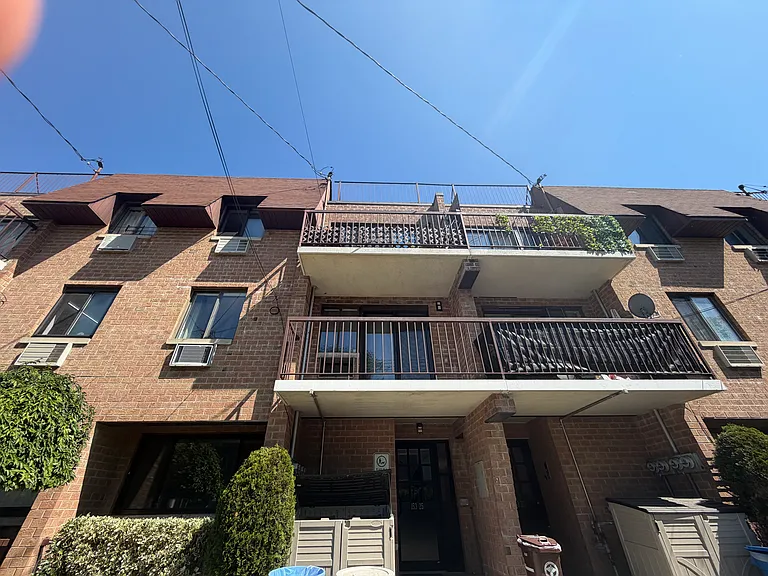 79th Ave — Photo 1