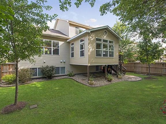 3rd image of 10885 Sailor Way