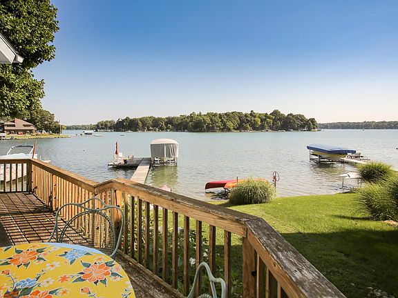 2nd image of 1449 W Gull Lake Dr