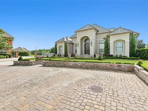 108 Pleasant Ridge Dr, Belle Chasse, LA 70037