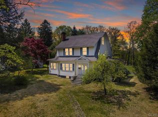 9 Club Ct, Stroudsburg, PA 18360