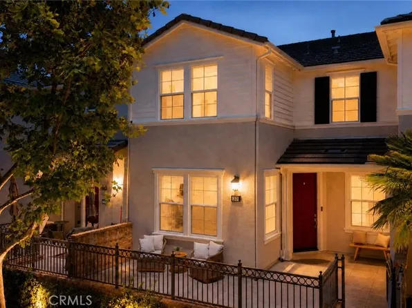 37 Sembrio St, Mission Viejo, CA 92694